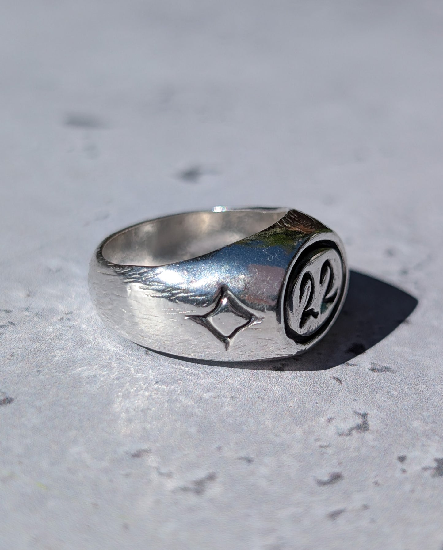 MINI SIGNET RING