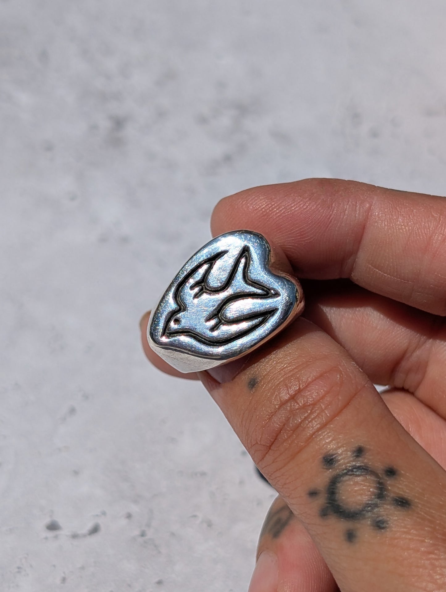 SWALLOW RING