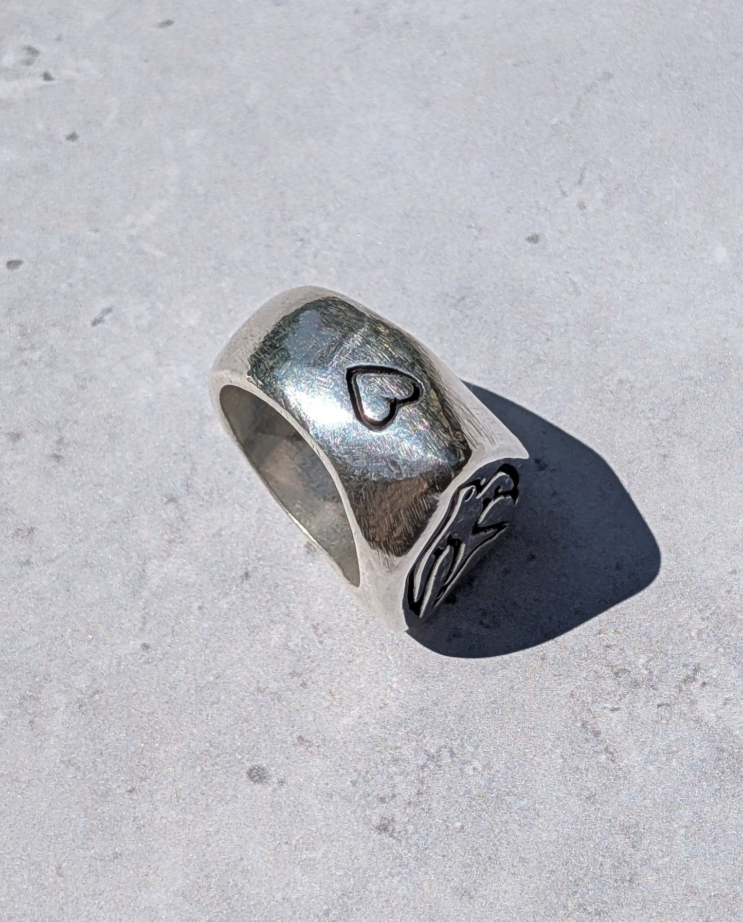 SWALLOW RING